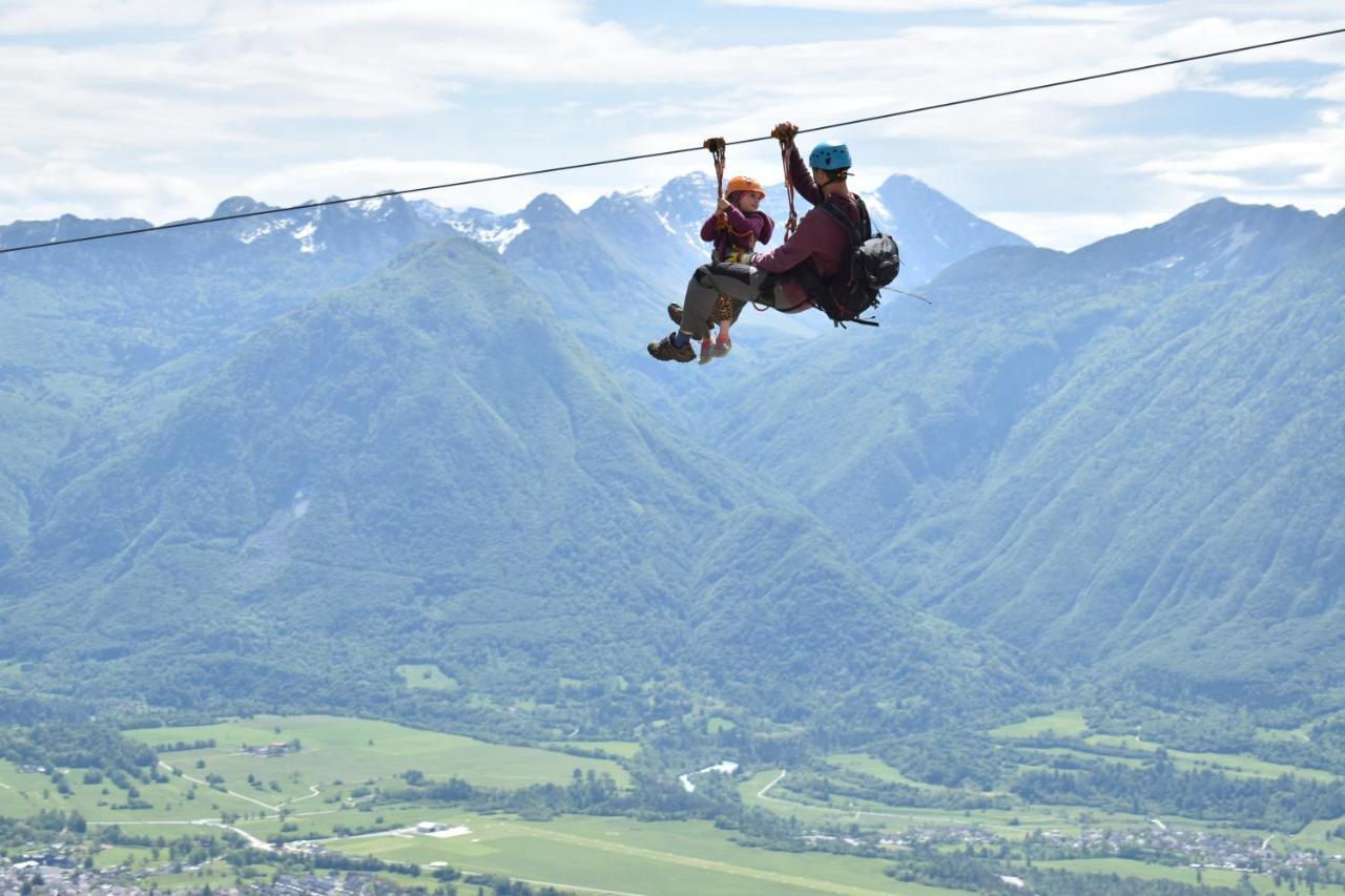 Hostel Soca Rocks Bovec Exterior foto