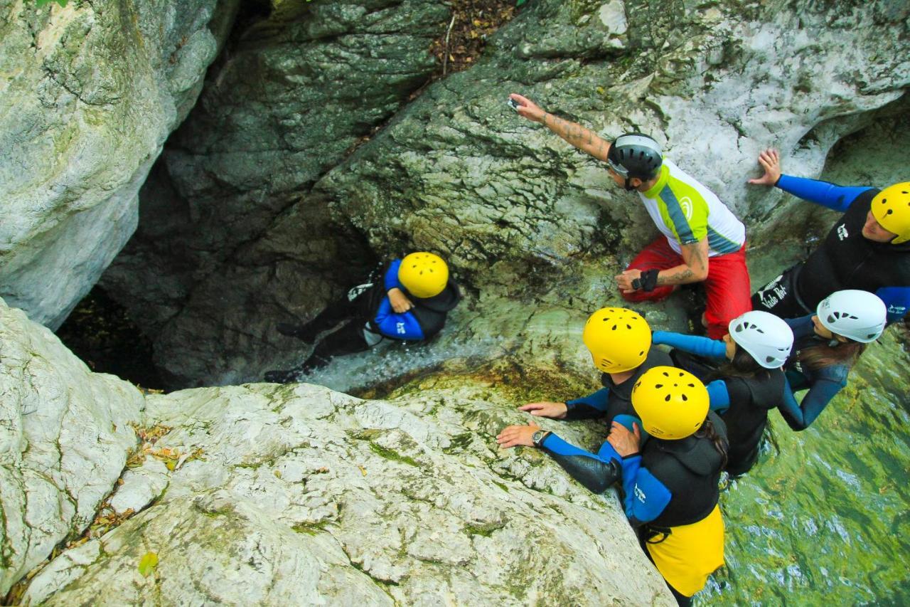 Hostel Soca Rocks Bovec Exterior foto