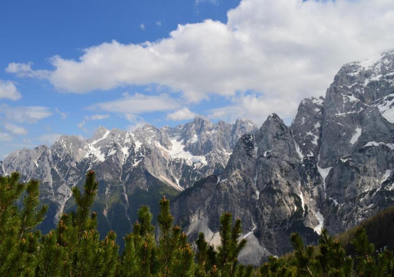 Hostel Soca Rocks Bovec Exterior foto