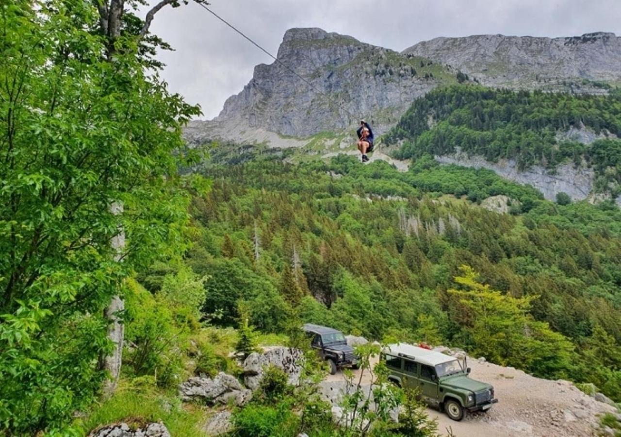 Hostel Soca Rocks Bovec Exterior foto