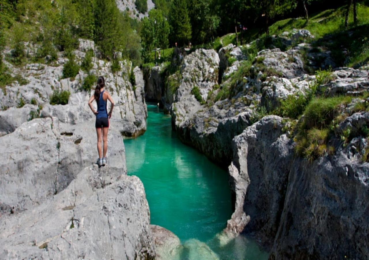 Hostel Soca Rocks Bovec Exterior foto